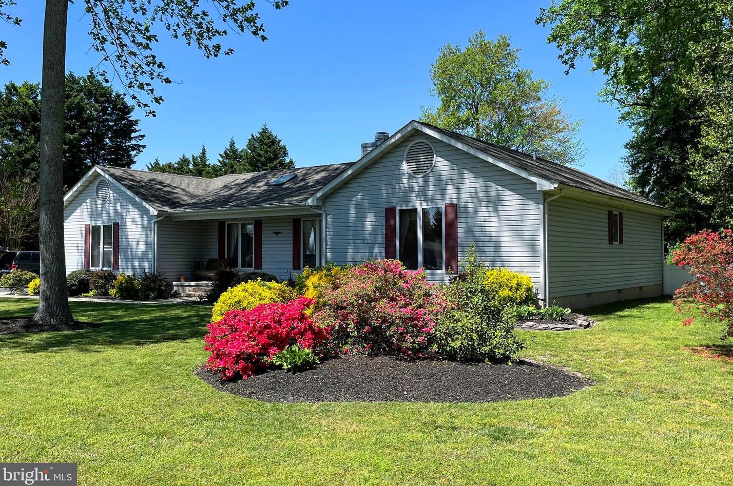 13 Falcon Crest Dr, Harbeson, DE 19951-9736