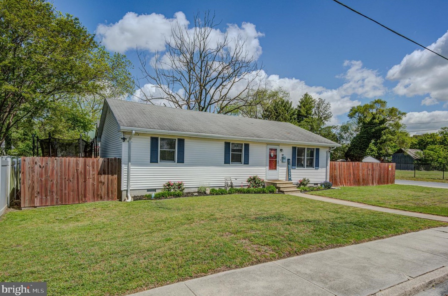 107 E 8th St, Laurel, DE 19956