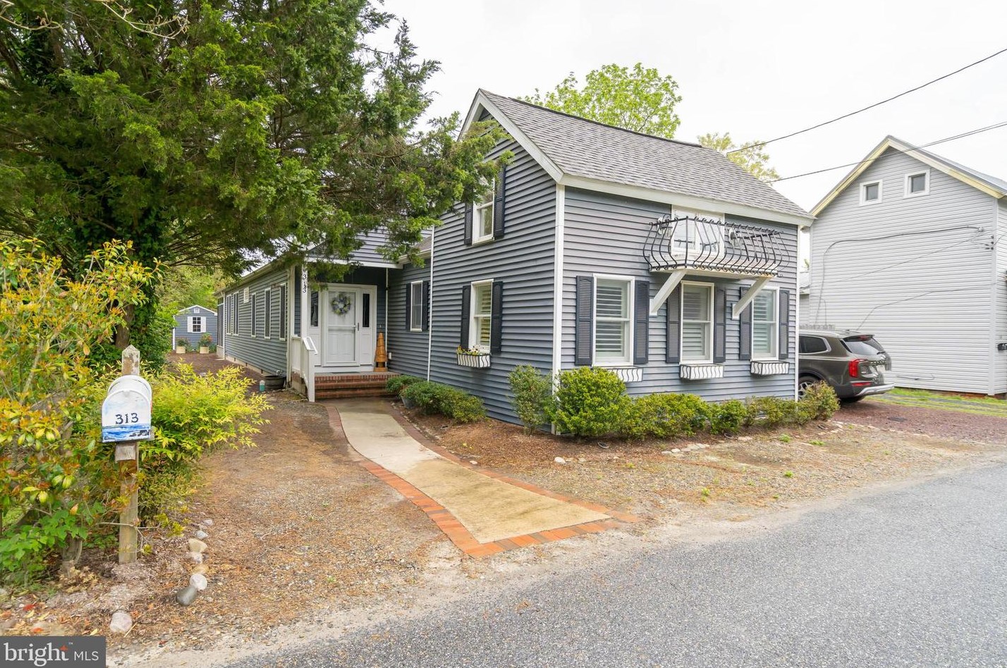 313 Coulter St, Milton, DE 19968