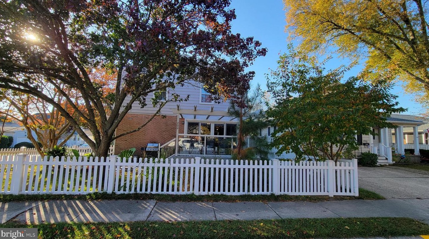 200 Country Club Dr, Rehoboth DE  19971-1851 exterior
