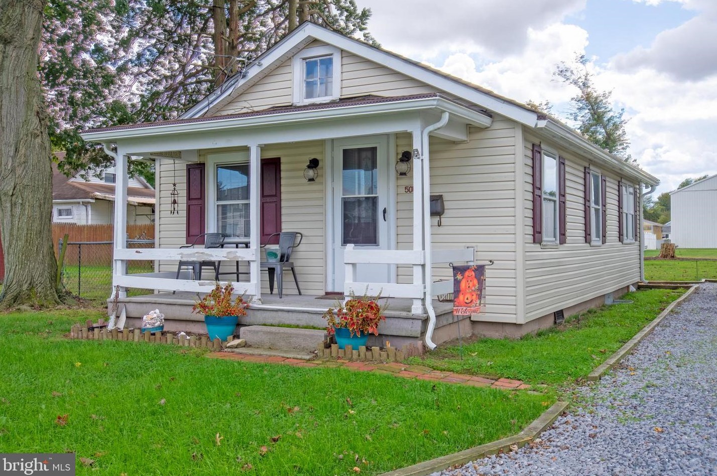 502 Se 4th St, Slaughter Beach, DE 19963