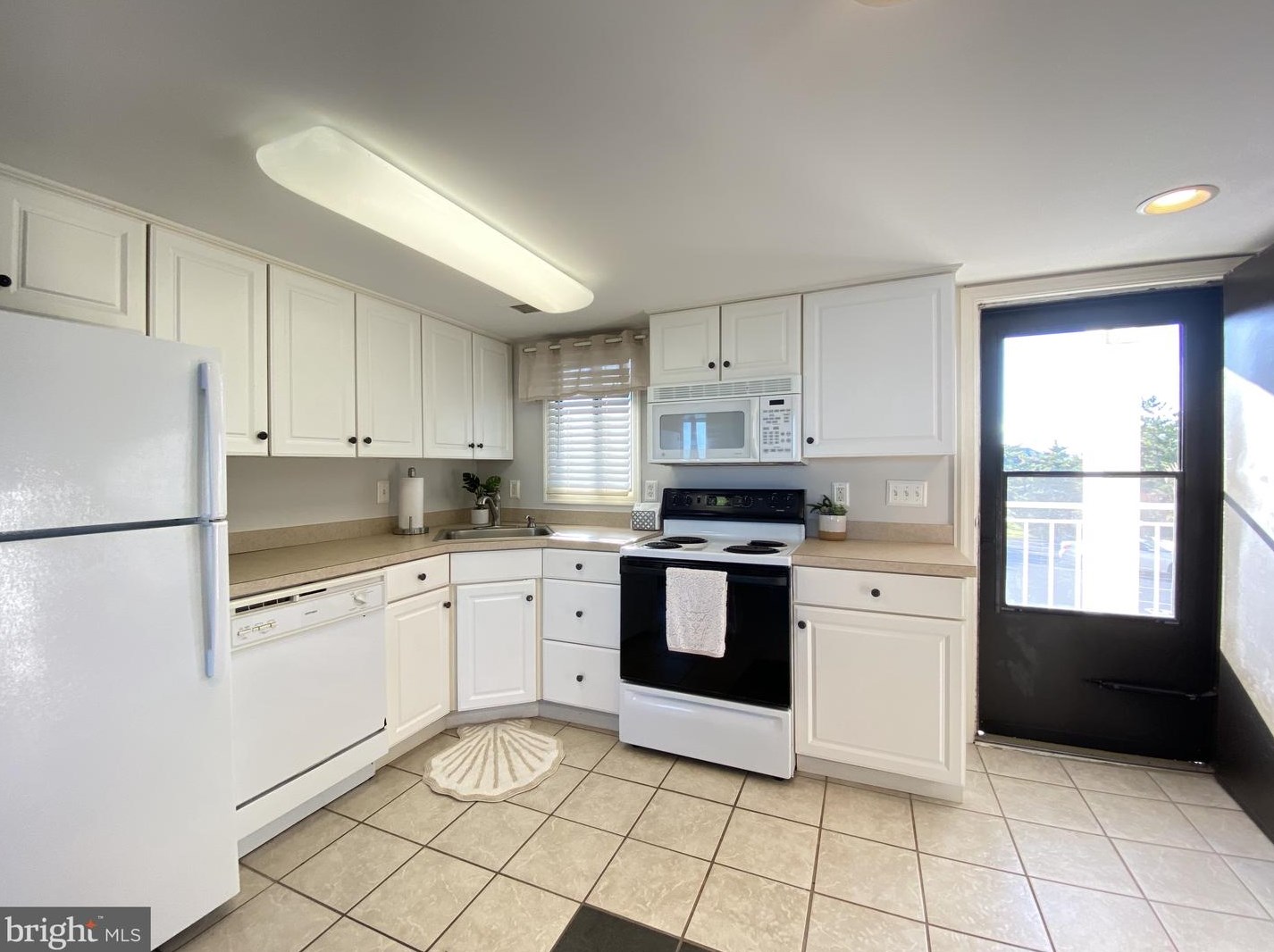 40126 Fenwick Towers Rd #103, Selbyville, DE 19944