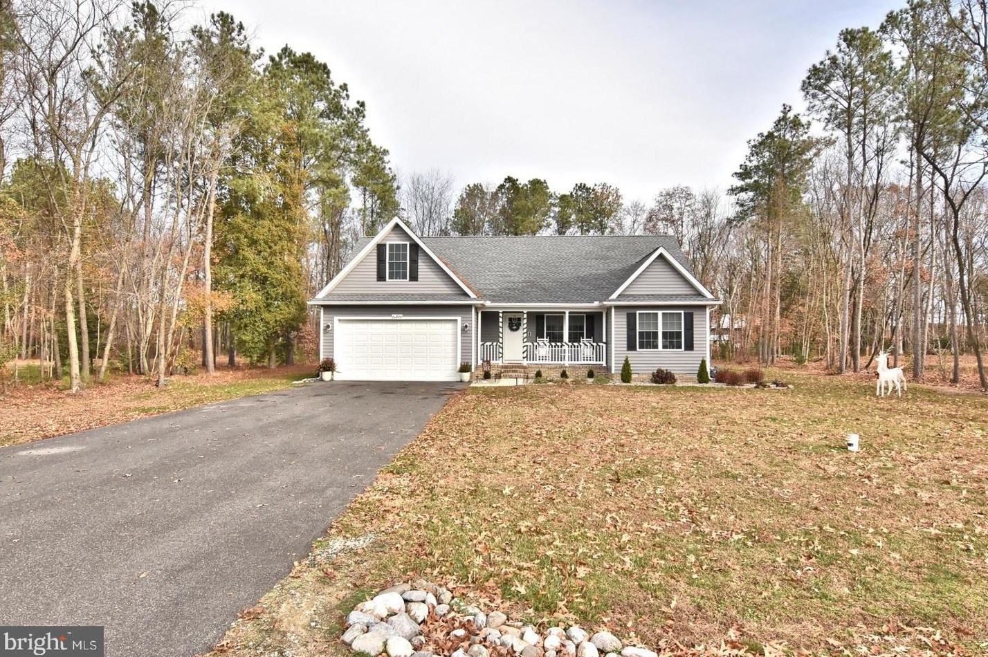 6499 Pleasant Dr, Laurel, DE 19956
