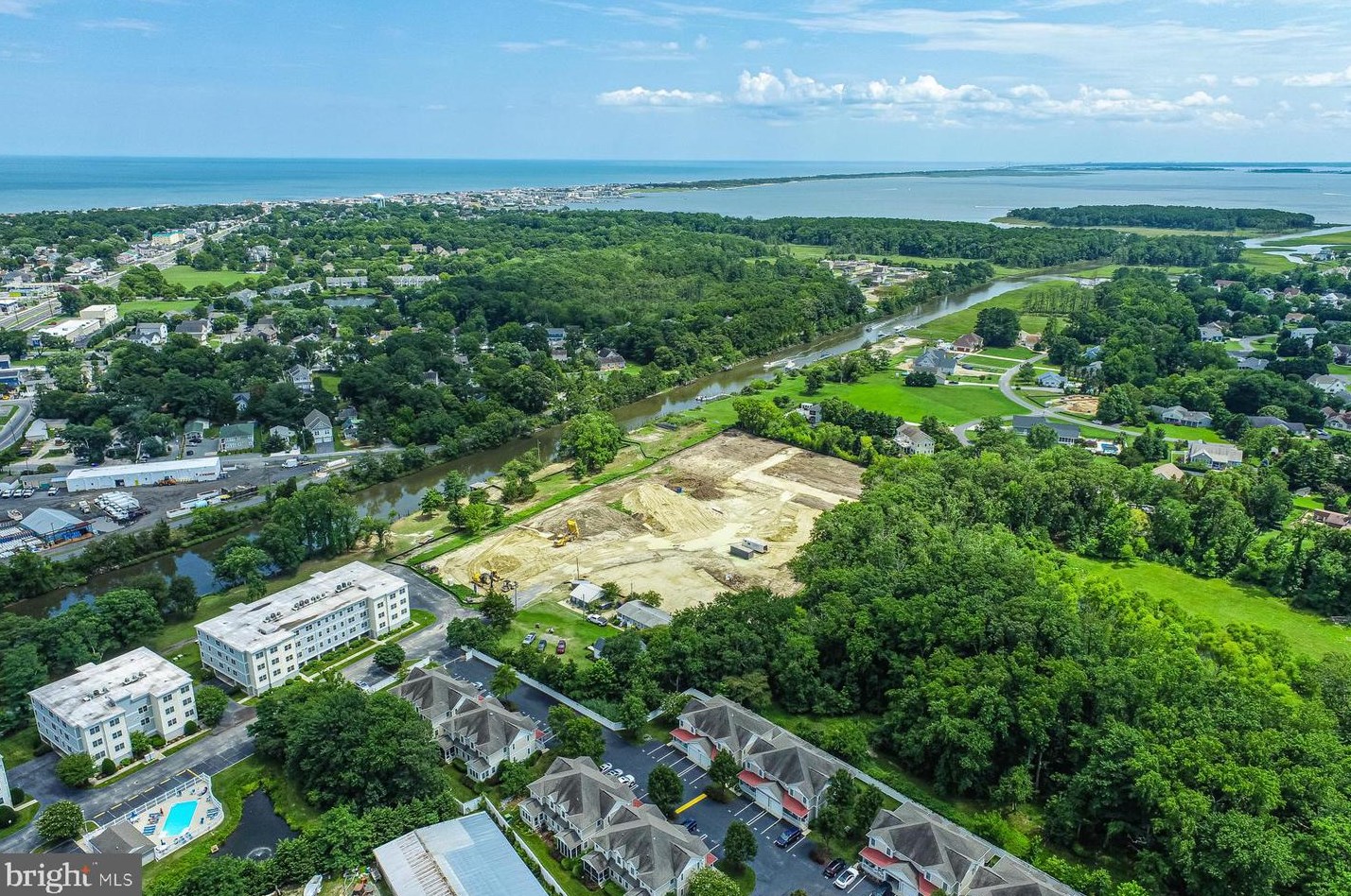 20356 Blue Point Dr #1203, Rehoboth, DE 19971