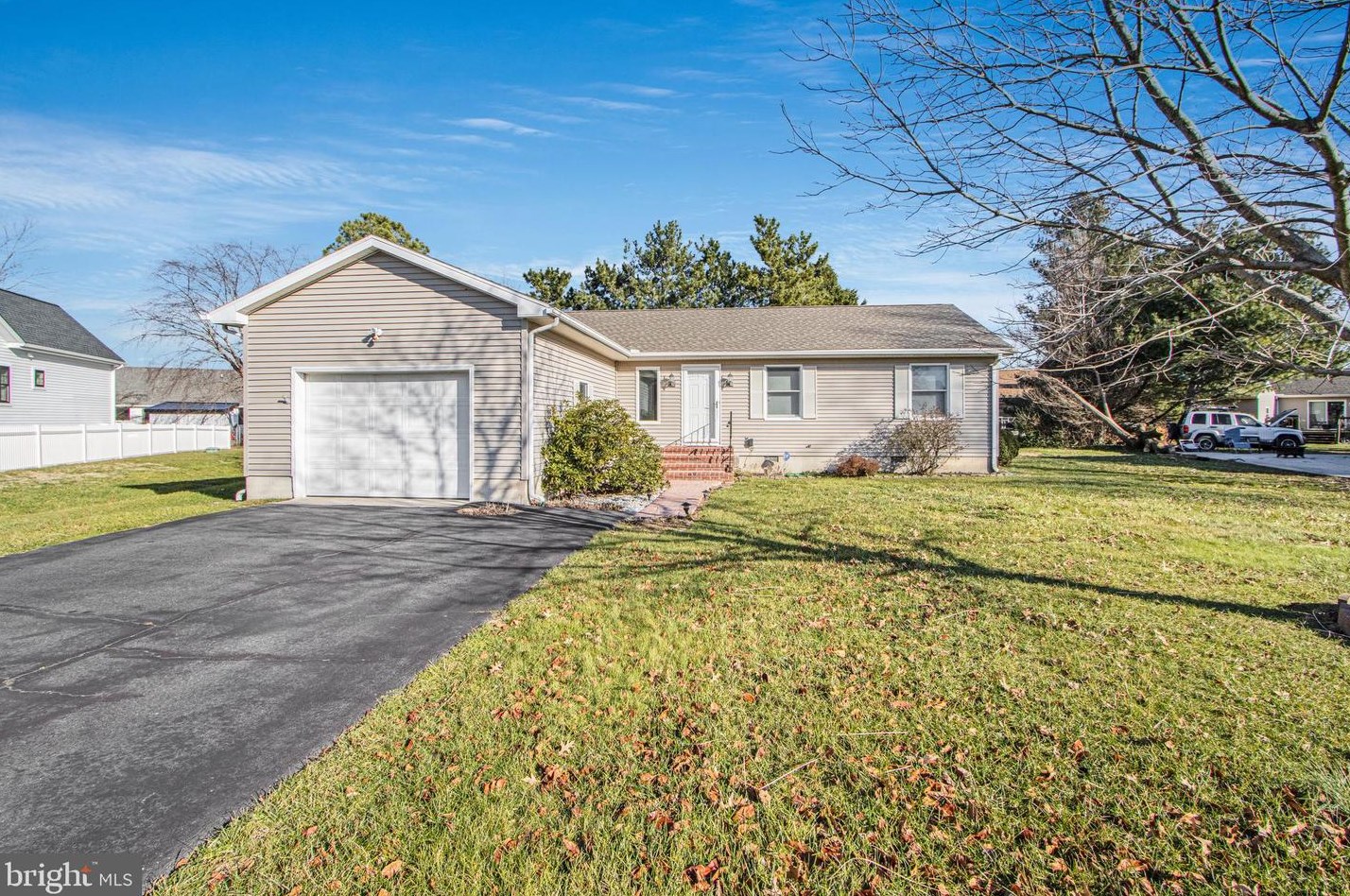 10 Tulane Dr, Rehoboth, DE 19971