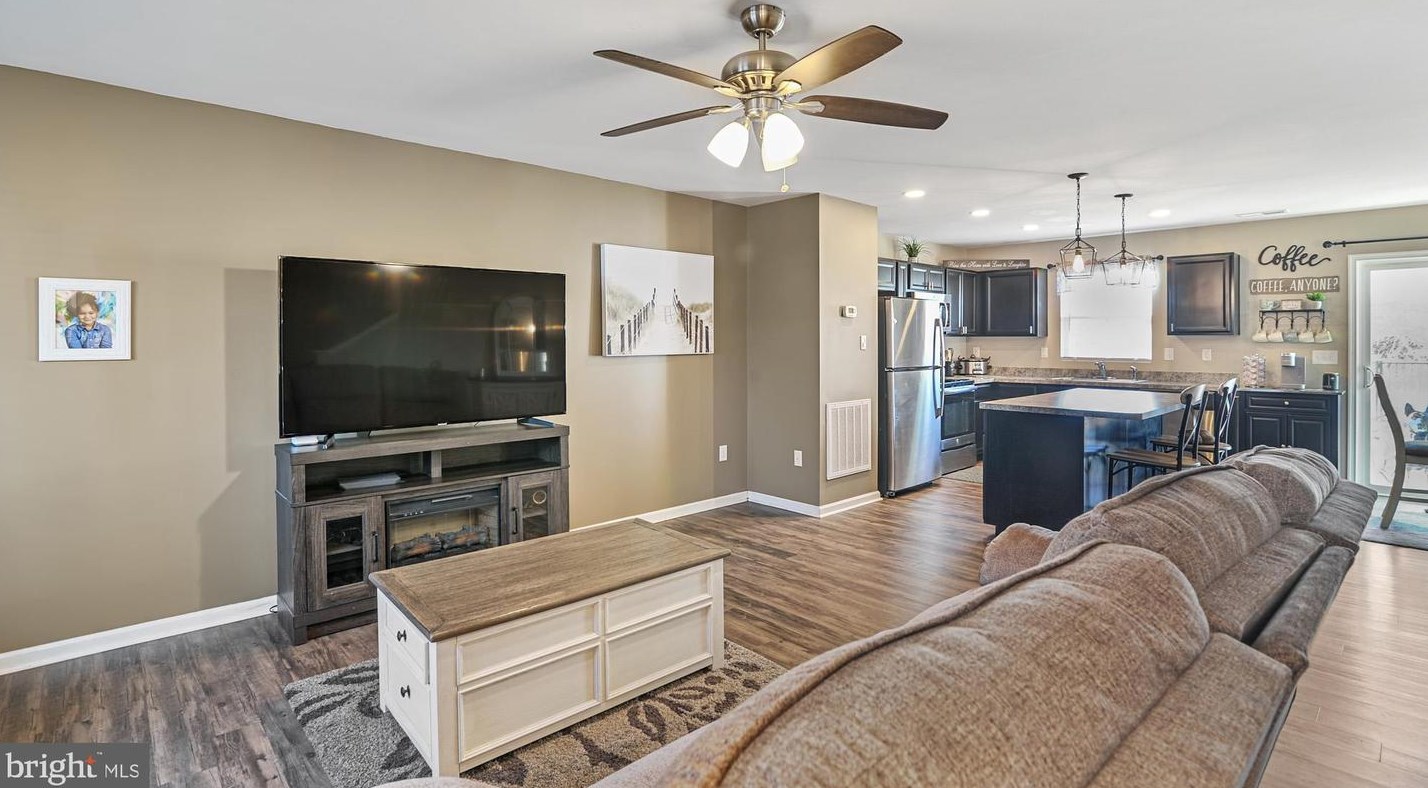 36426 Carriage Walk Ln, Delmar, DE 19940