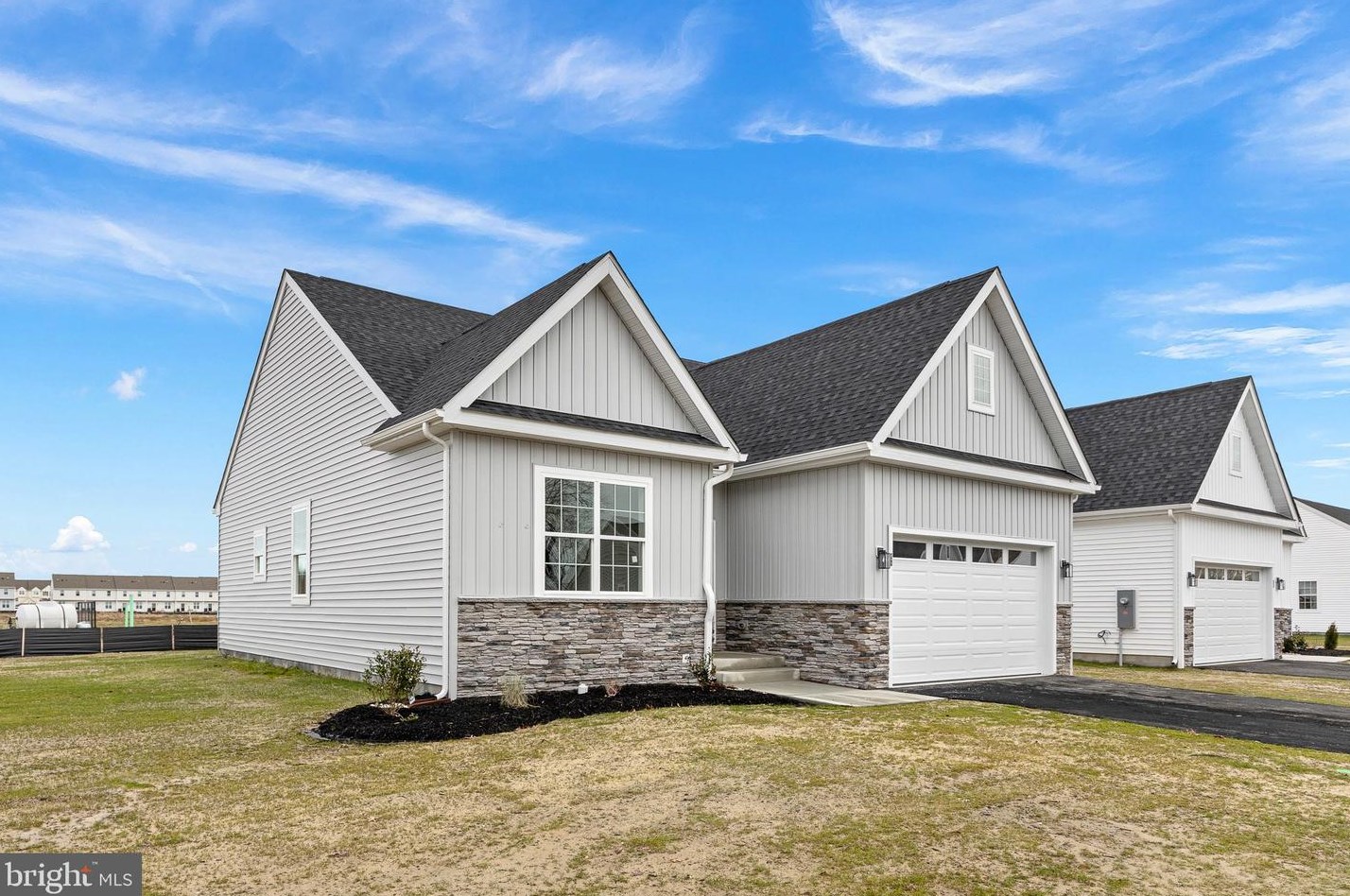211 Danfield Dr, Seaford, DE 19973