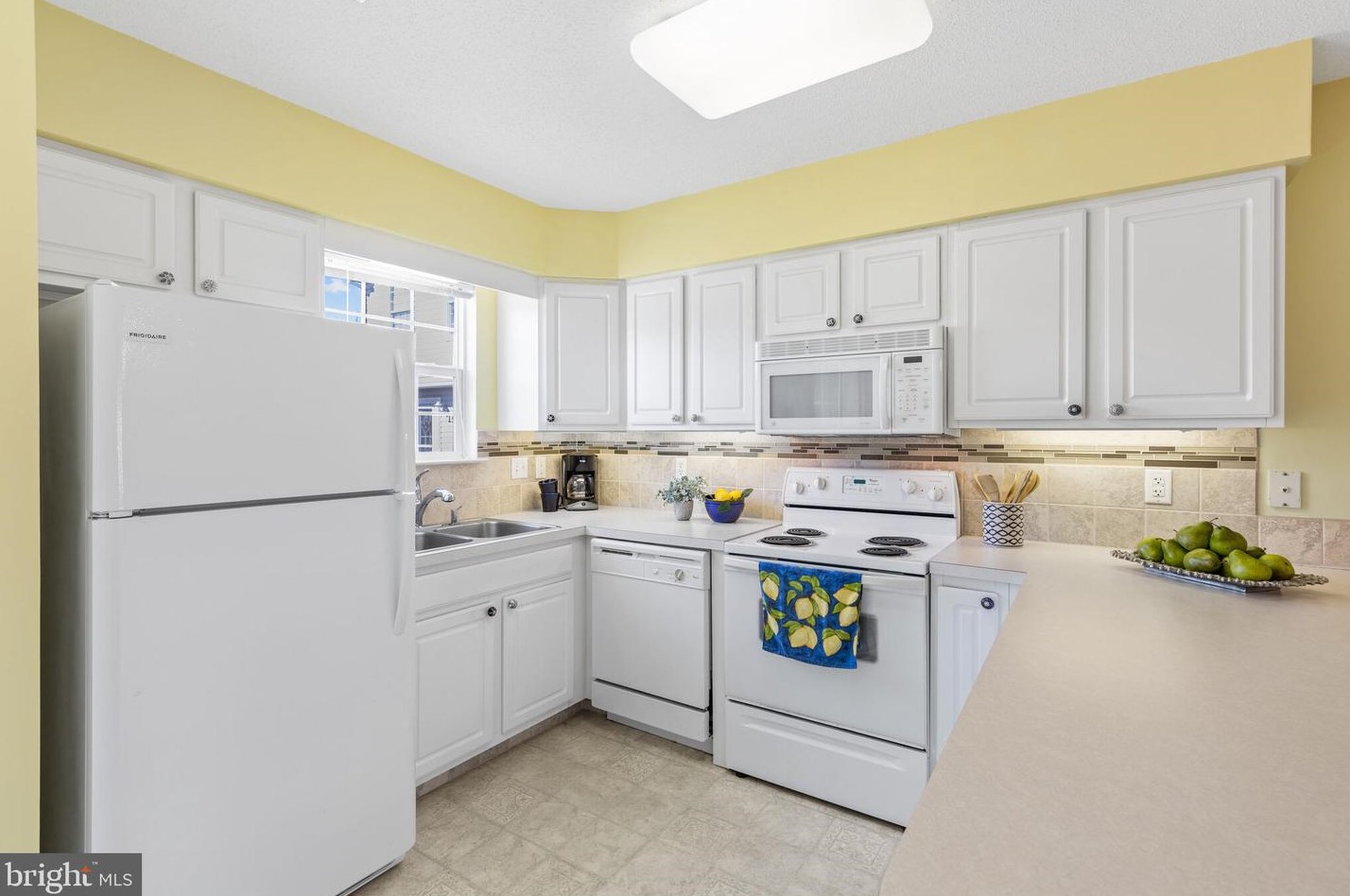 38172 Beachwood Ct #f12, Frankford, DE 19945