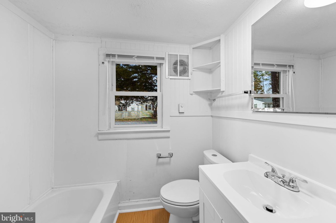 28418 Delaware Ave, Millsboro DE  19966-2583 exterior