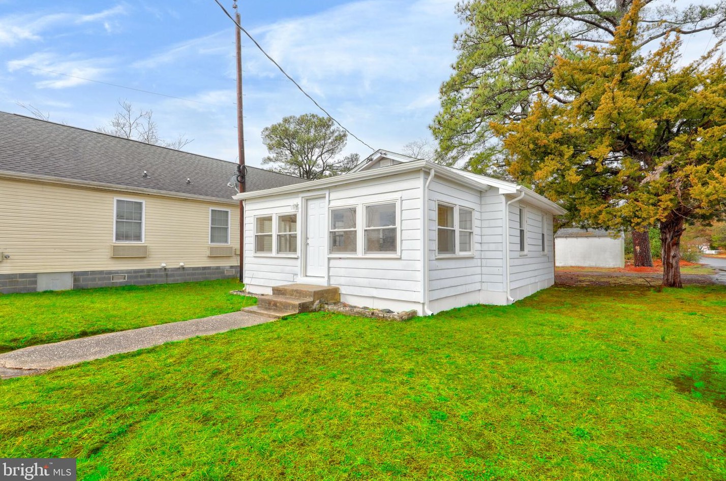 28418 Delaware Ave, Millsboro, DE 19966