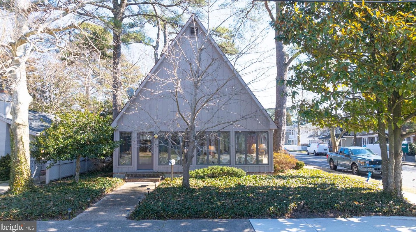 506 Scarborough Ave, Rehoboth, DE 19971-3023