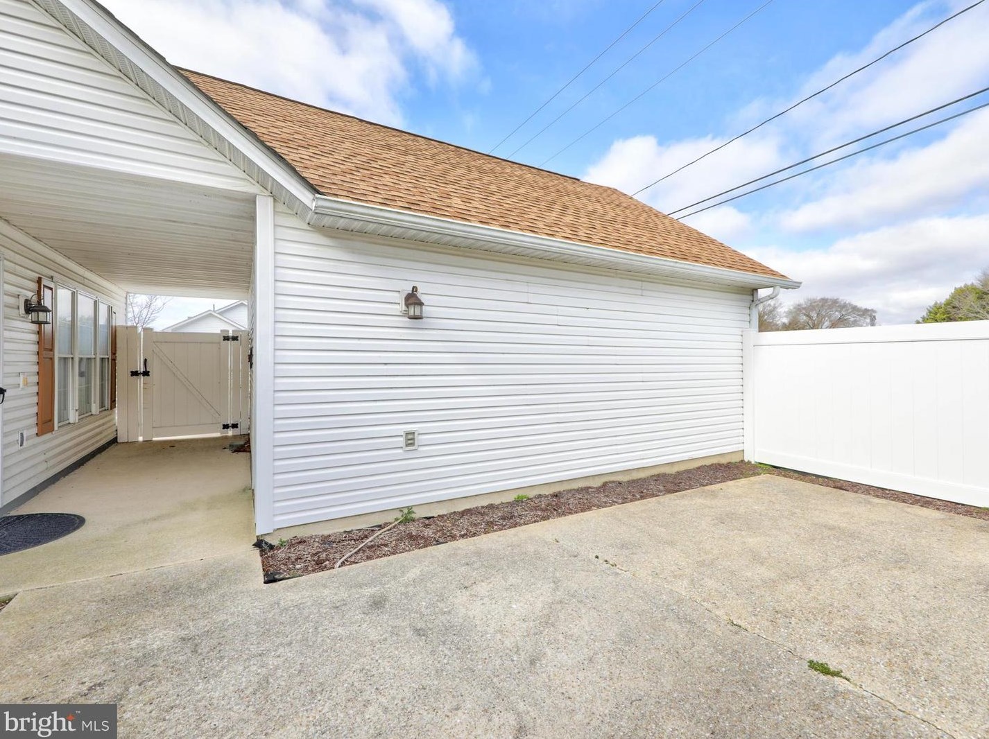 141 Hudson Aly, Millsboro DE  19966-1283 exterior