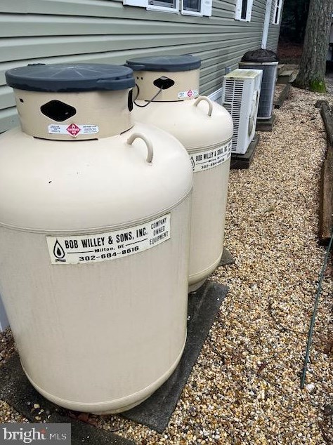 23572 Pine Dr, Lewes DE 19958-5690 exterior