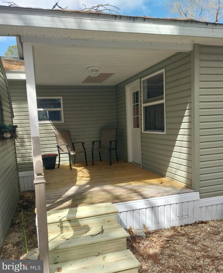 23572 Pine Dr, Lewes DE 19958-5690 exterior