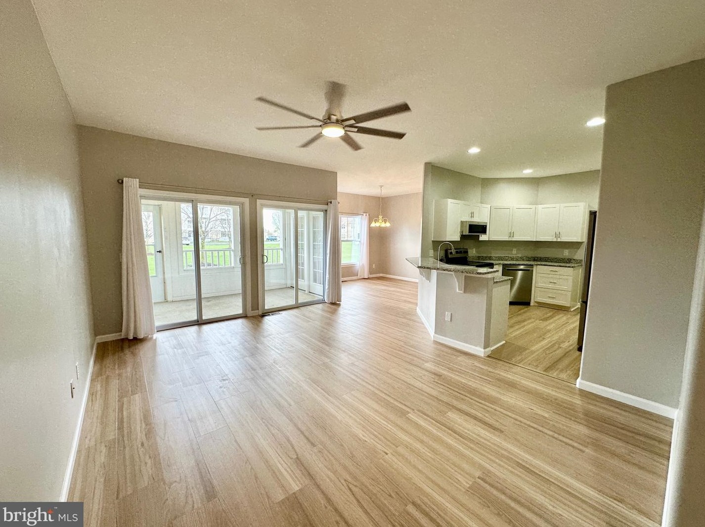 103 Aspen Ct, Slaughter Beach DE  19963-4516 exterior