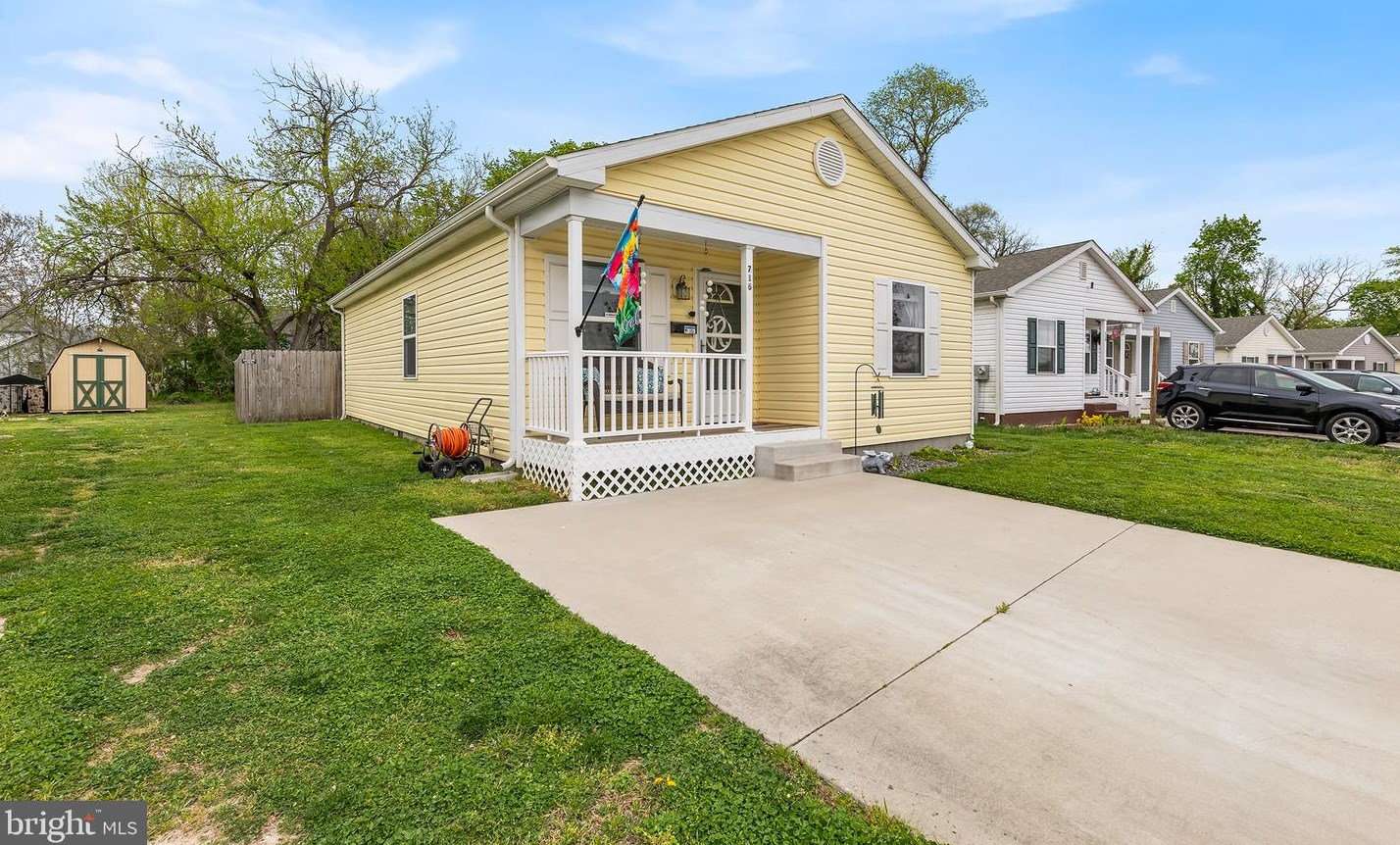716 E Poplar St, Seaford, DE 19973