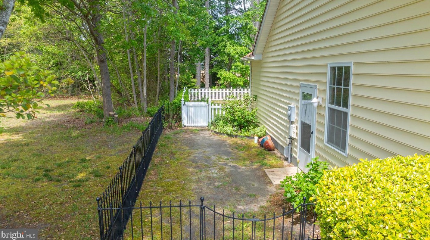 30911 Sandy Ridge Dr, Lewes DE 19958-5586 exterior