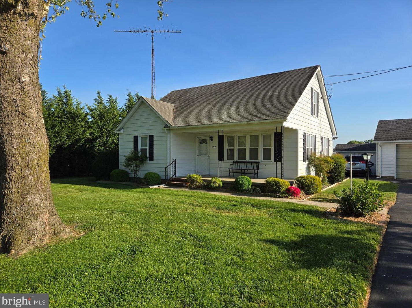 16924 Rust Rd, Slaughter Beach, DE 19963-3619