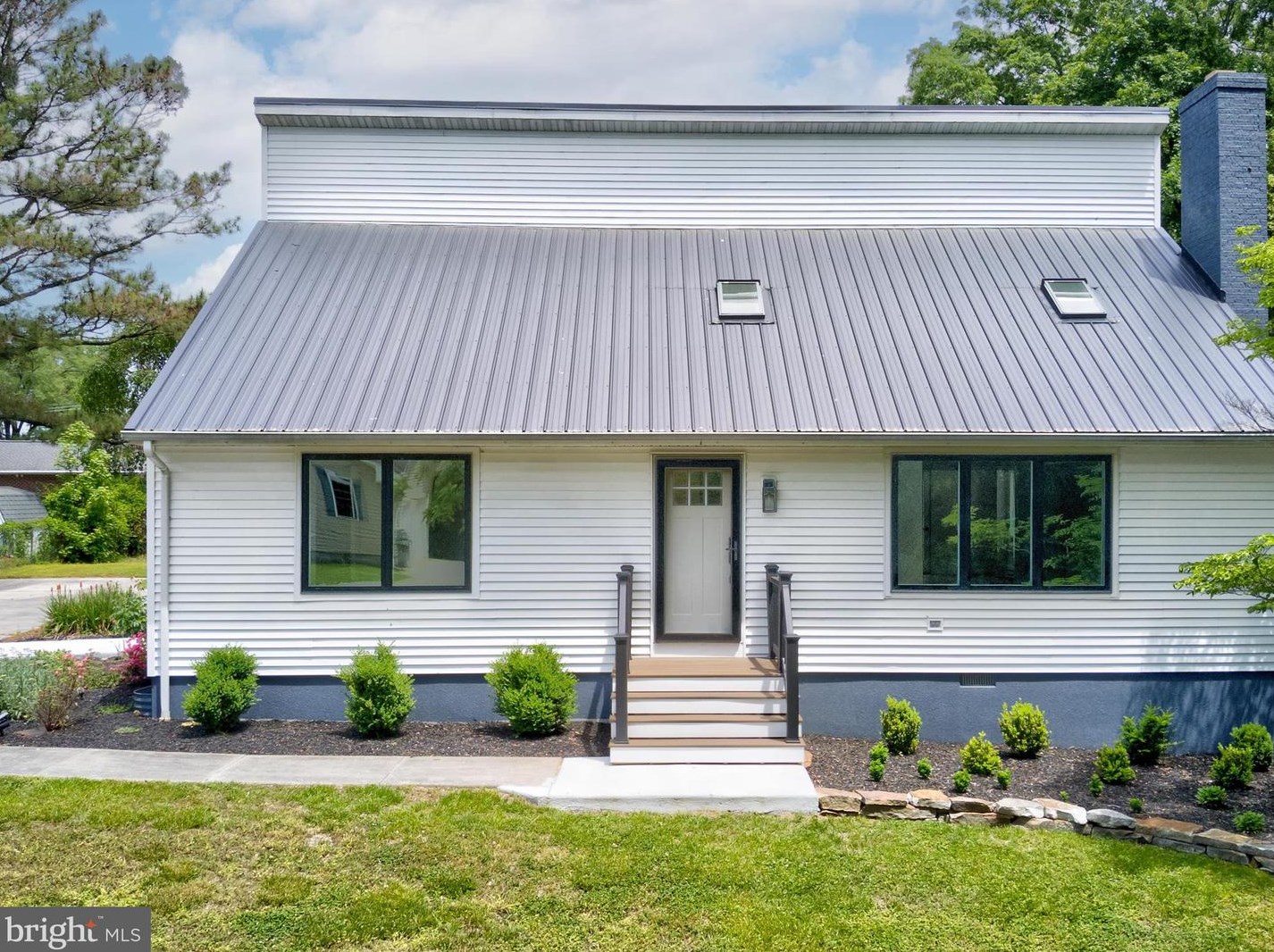 335 Holly St, Millsboro, DE 19966-1904
