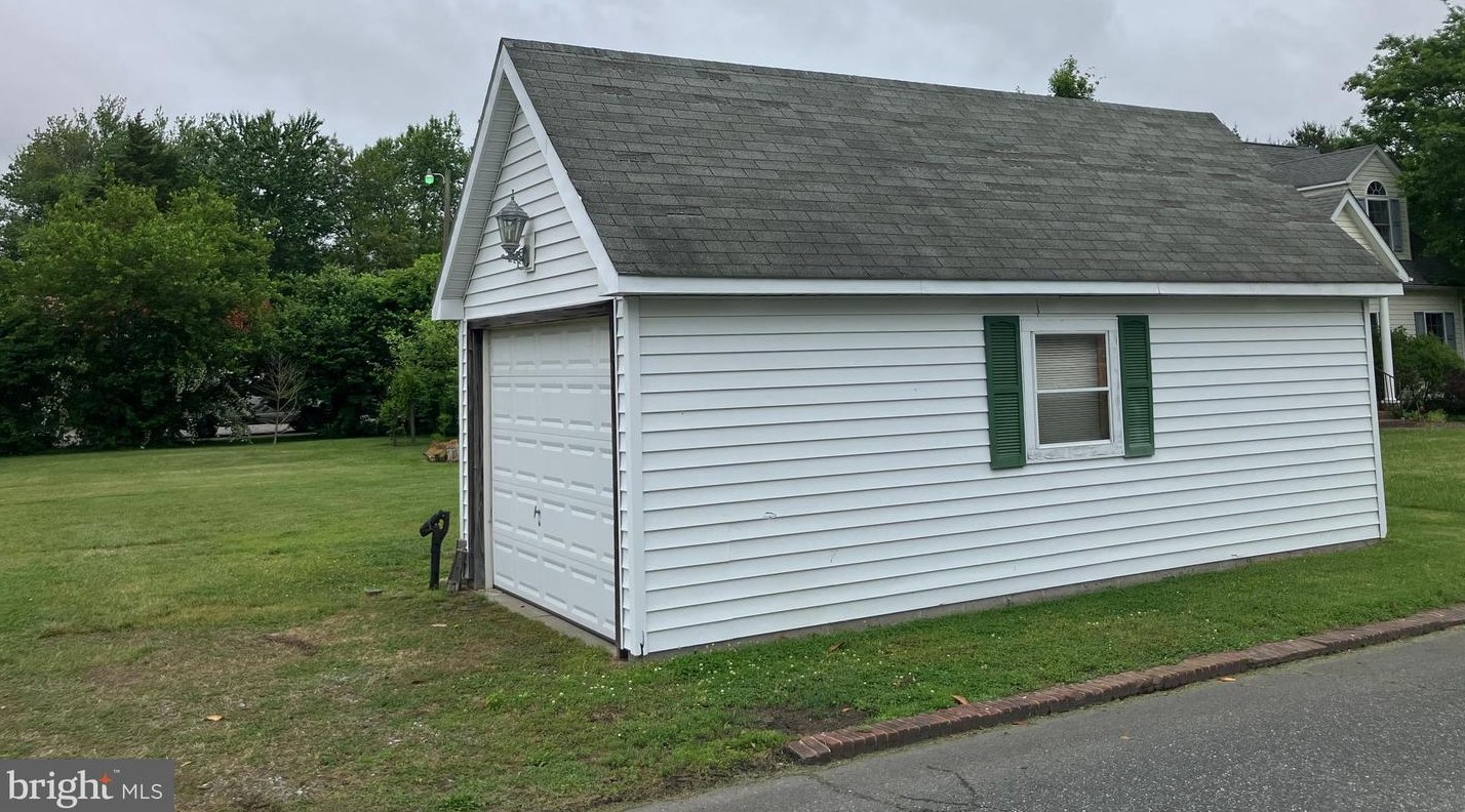 601 Union St, Milton, DE 19968-1048