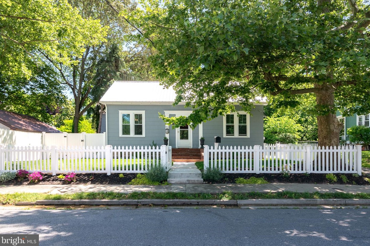 103 Church Ave, Slaughter Beach DE  19963-1121 exterior