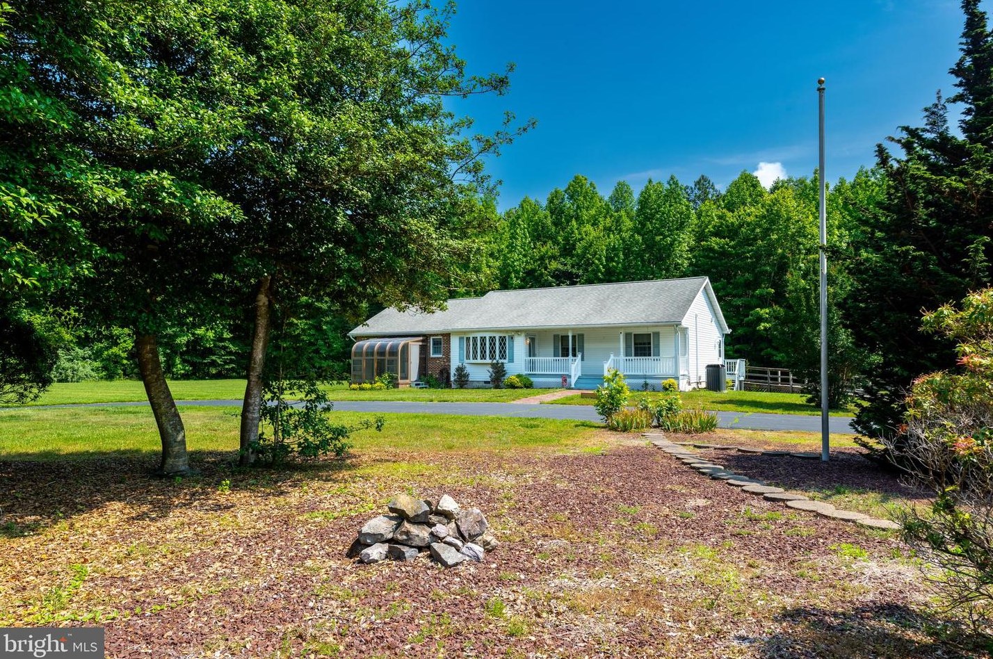 22539 Cedar Ln, Georgetown, DE 19947