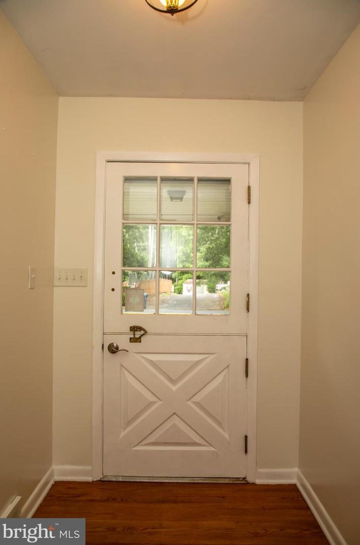 136 Oak Ln Dr, Laurel DE  19956-1461 exterior