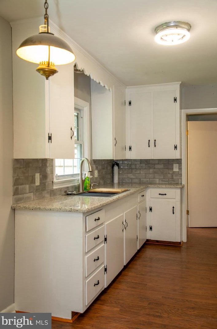 136 Oak Ln Dr, Laurel DE  19956-1461 exterior