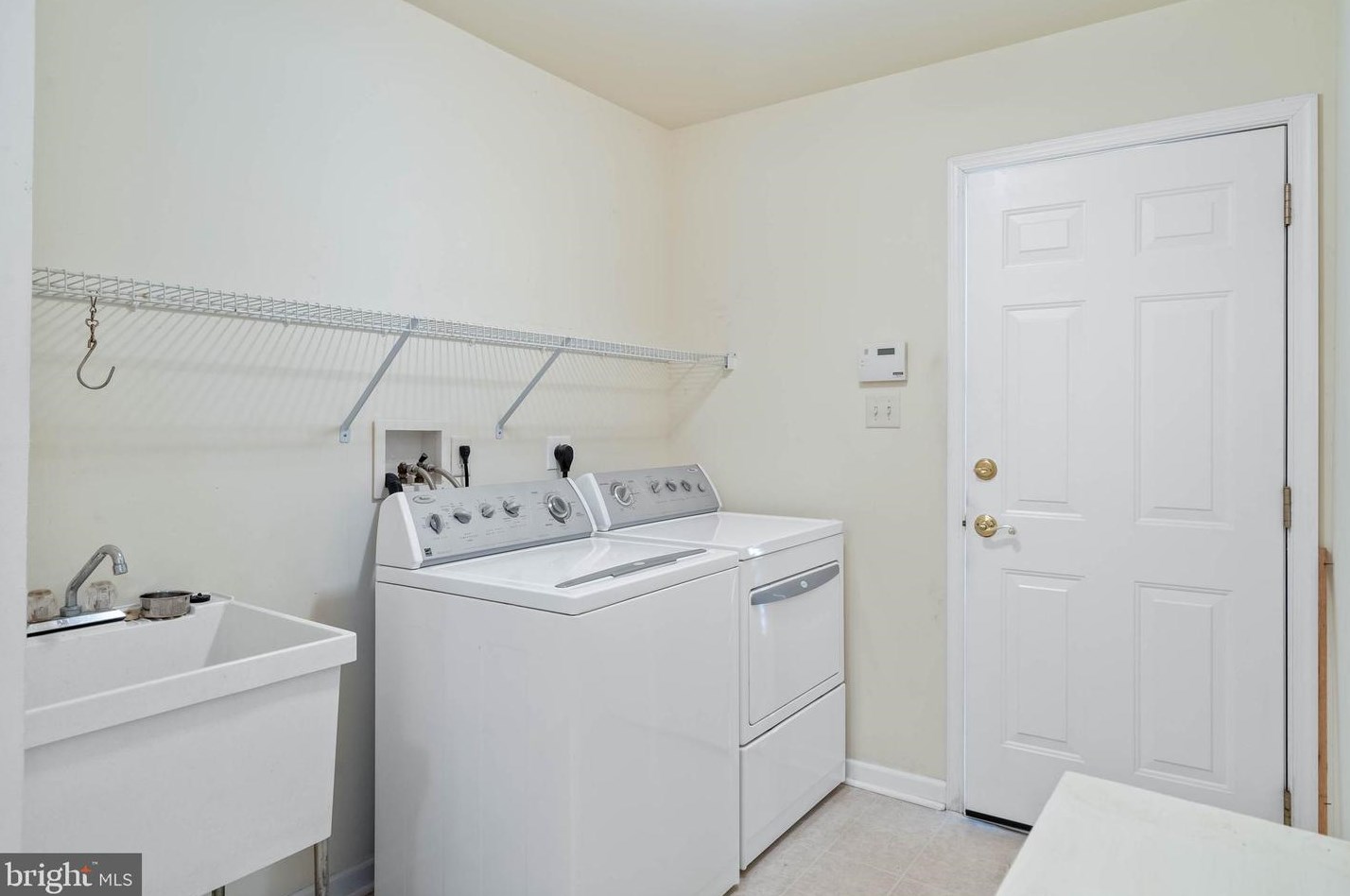 27 Autumnwood Way, Lewes DE  19958-9459 exterior