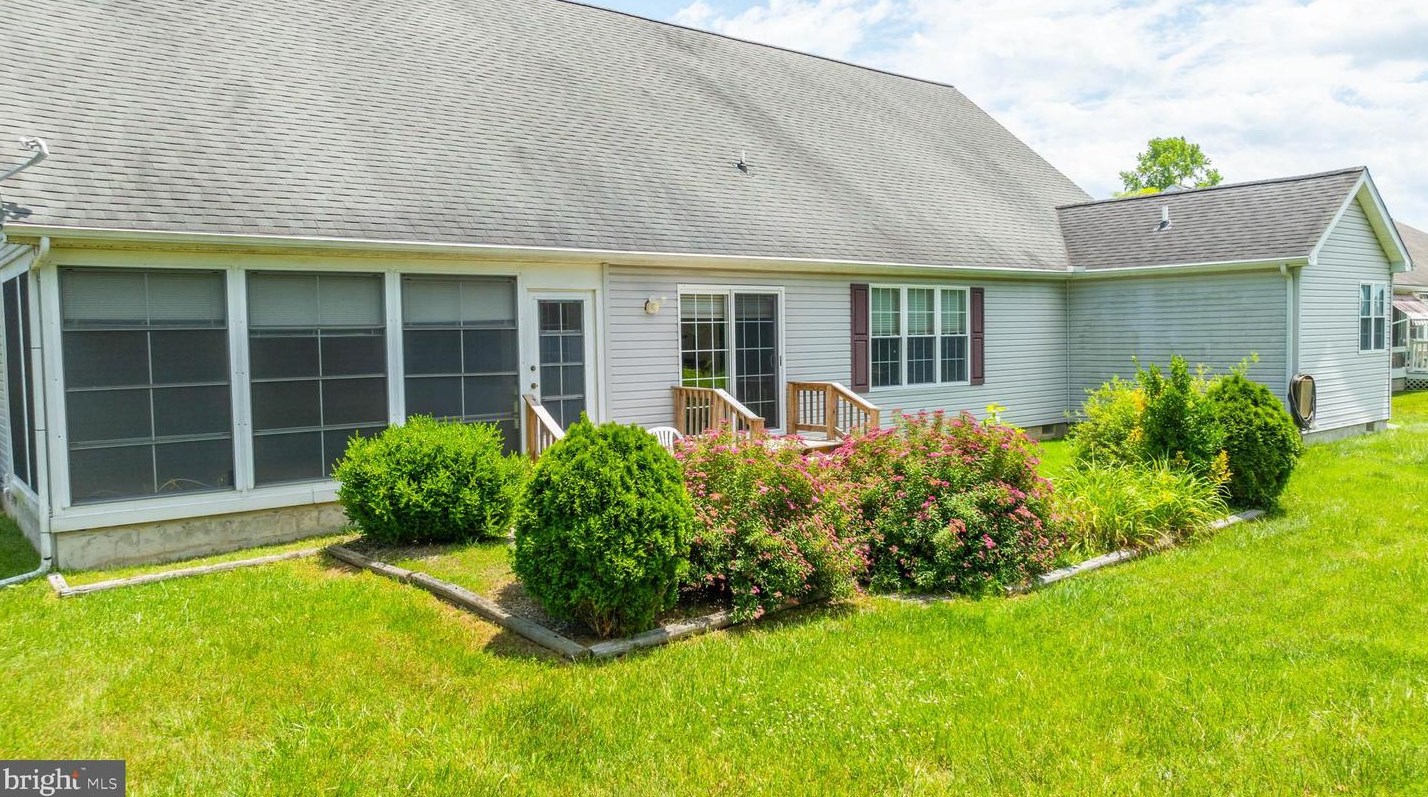 27 Autumnwood Way, Lewes DE  19958-9459 exterior
