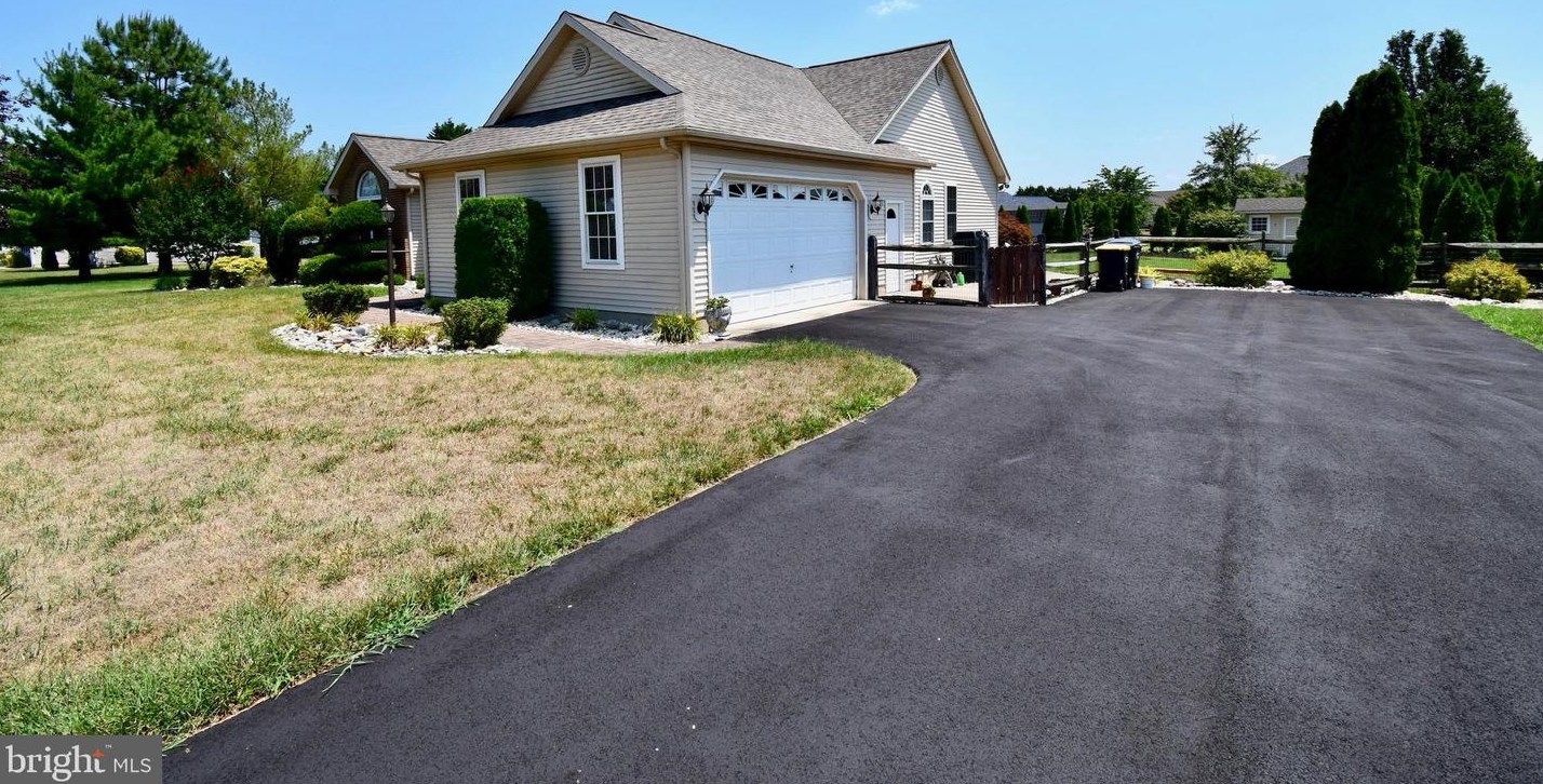 803 Joshua Dr, Slaughter Beach, DE 19963
