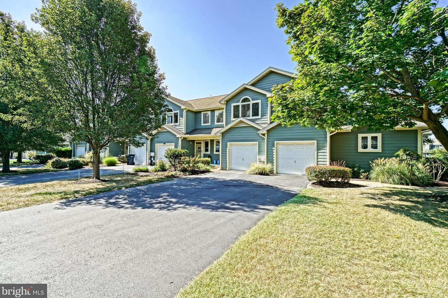 238 Lakeside Dr, Lewes DE 19958-8984 exterior