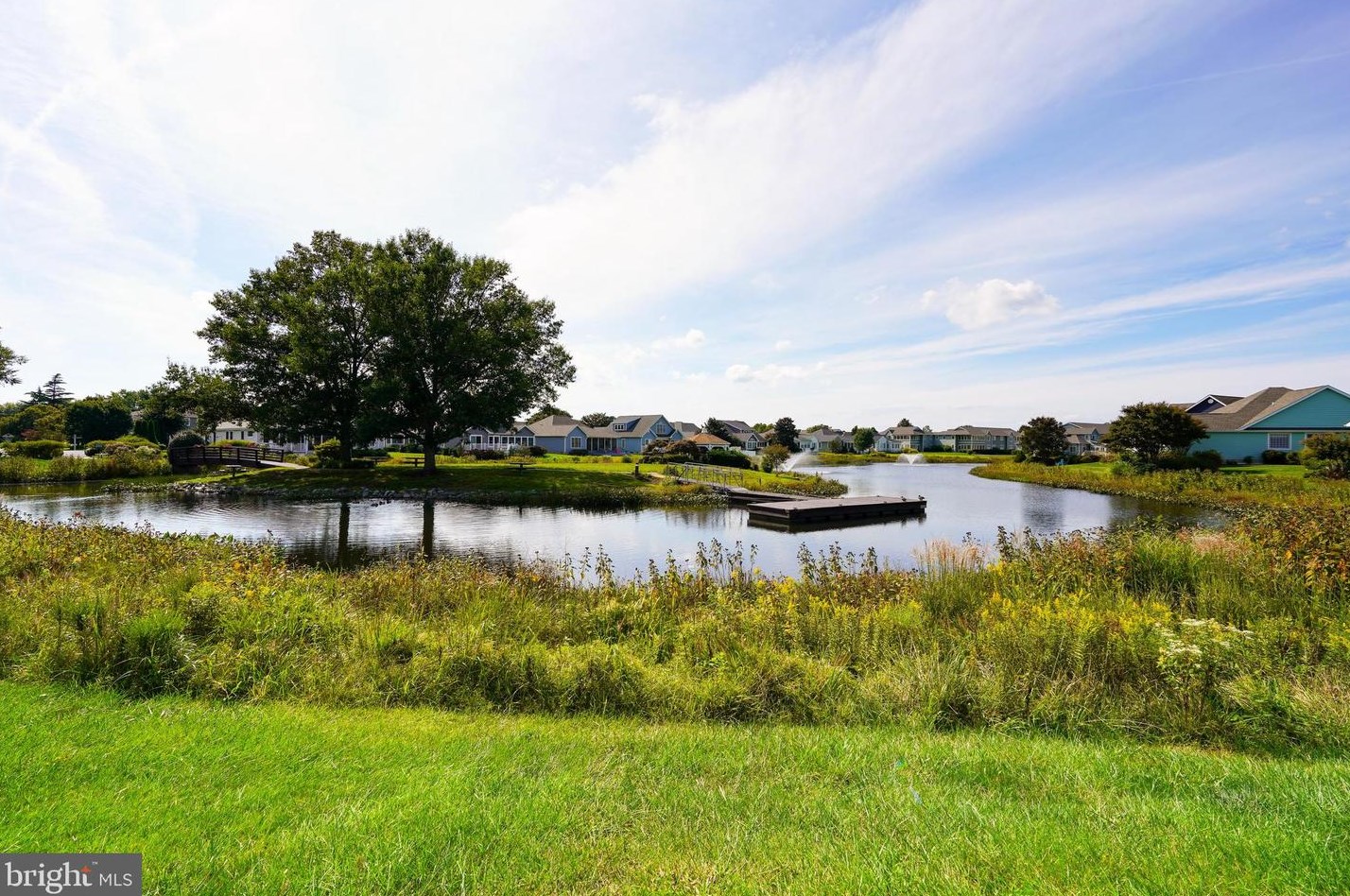 238 Lakeside Dr, Lewes DE 19958-8984 exterior