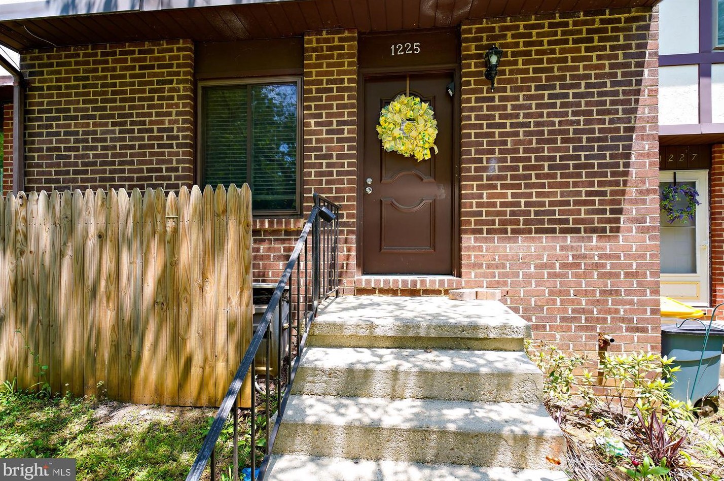 1225 Driftwood Ct, Arnold, MD 21012