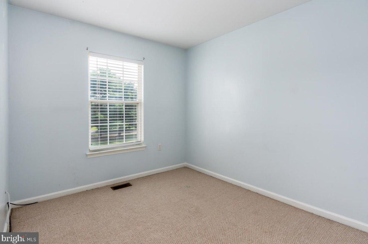 1902 Pawlet Dr, Crofton MD 21114-1687 exterior