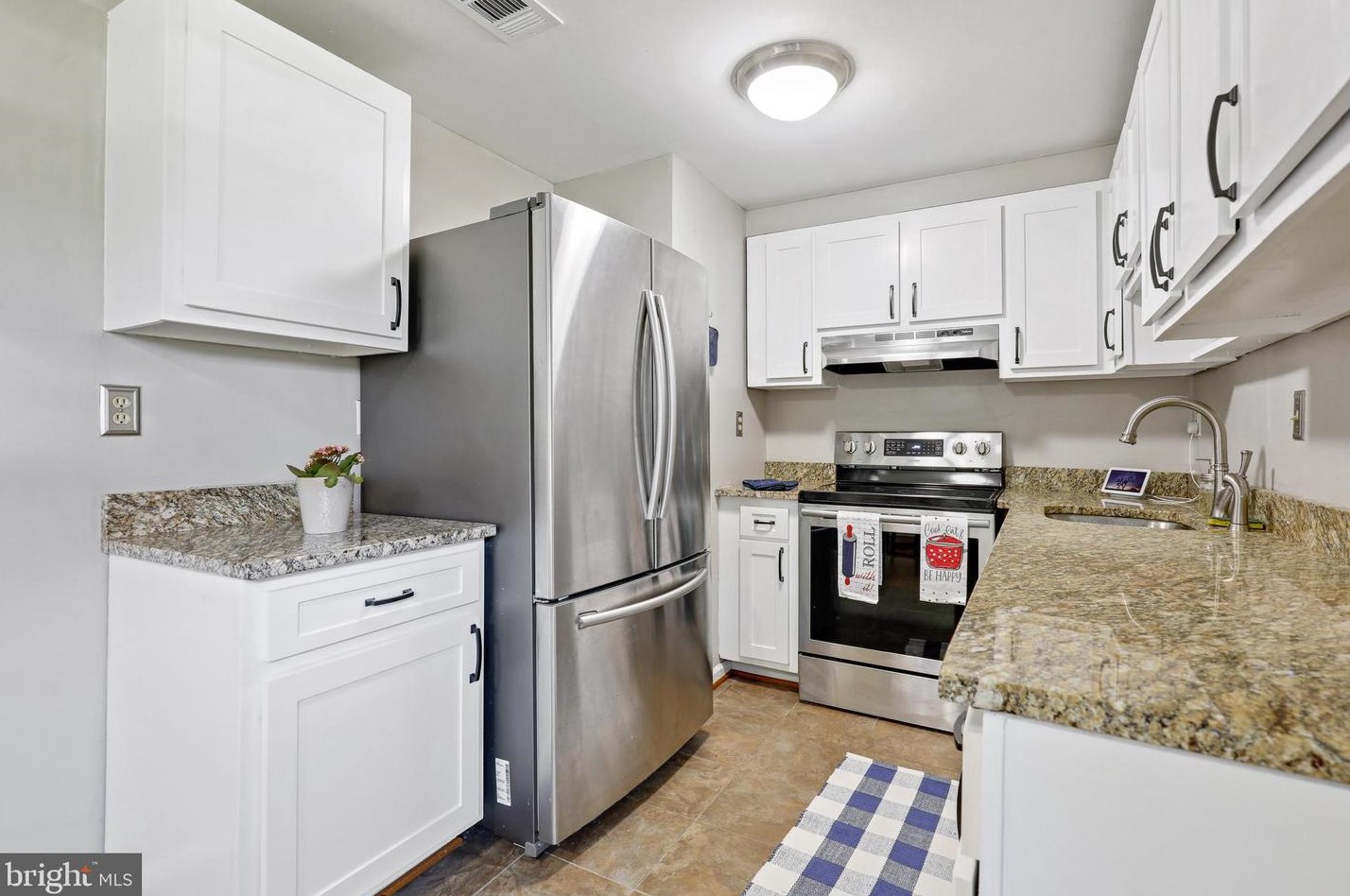 1476 Blockton Ct, Crofton MD 21114-1102 exterior