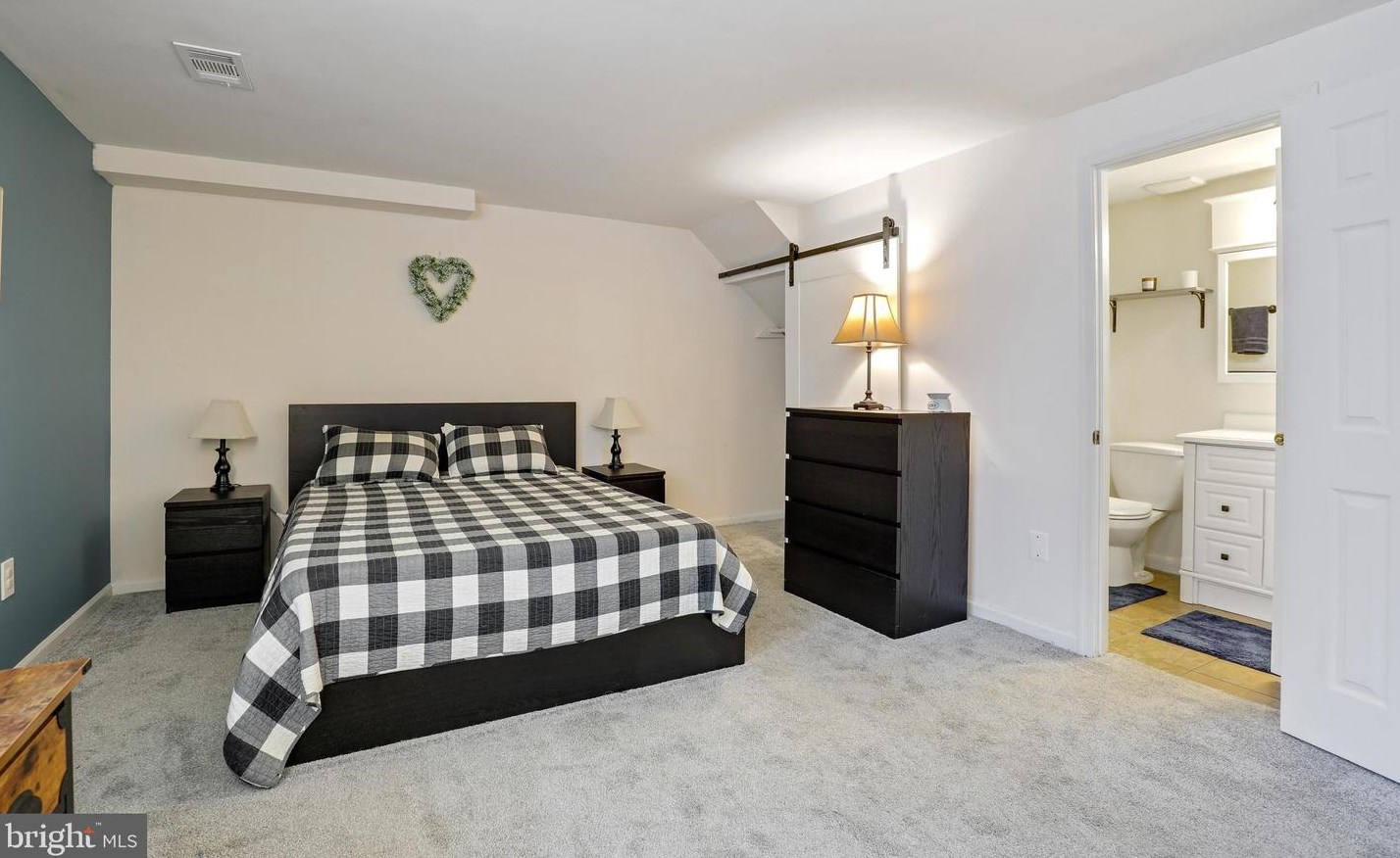 1476 Blockton Ct, Crofton MD 21114-1102 exterior