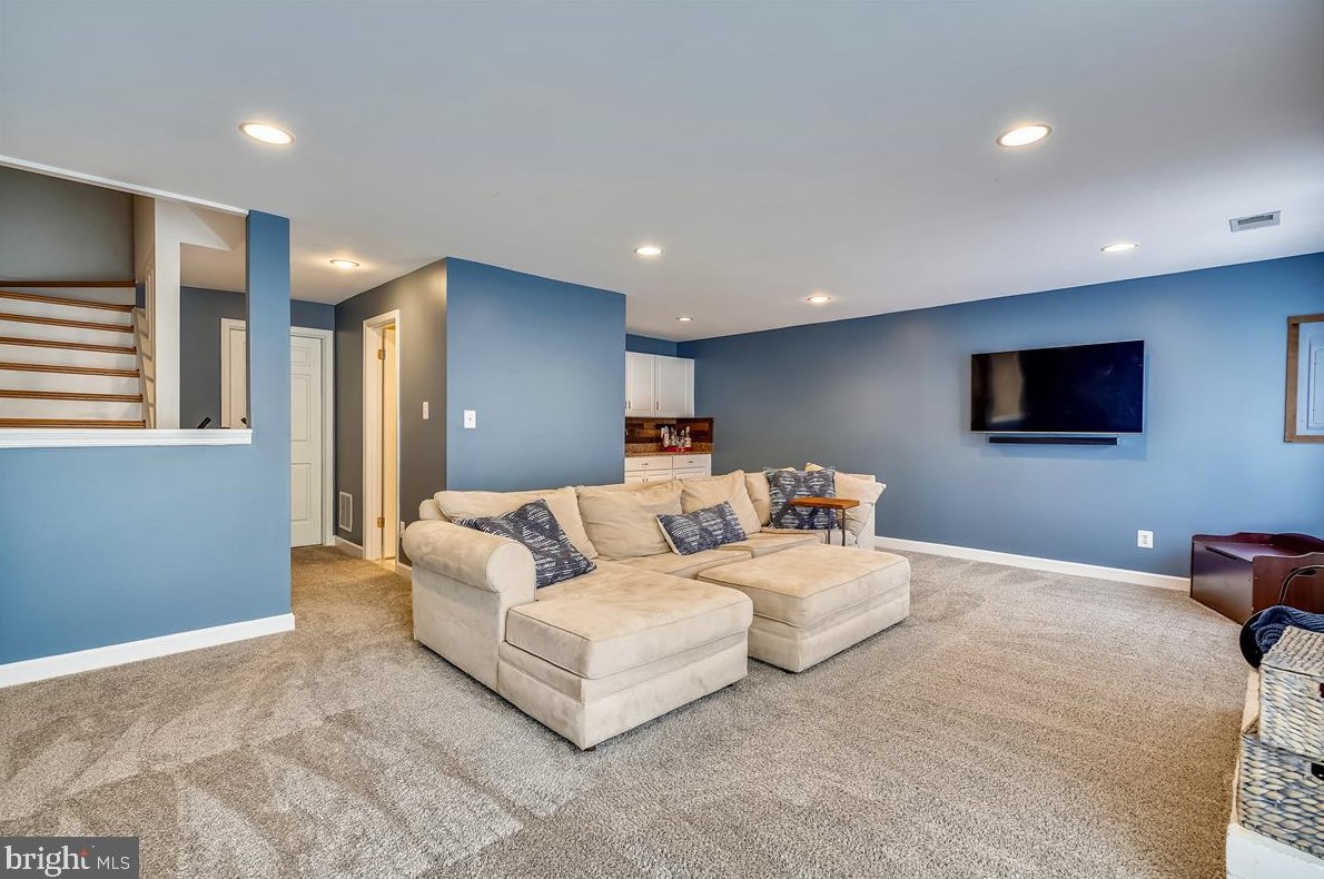 1122 Jeffrey Dr, Crofton MD 21114-1315 exterior