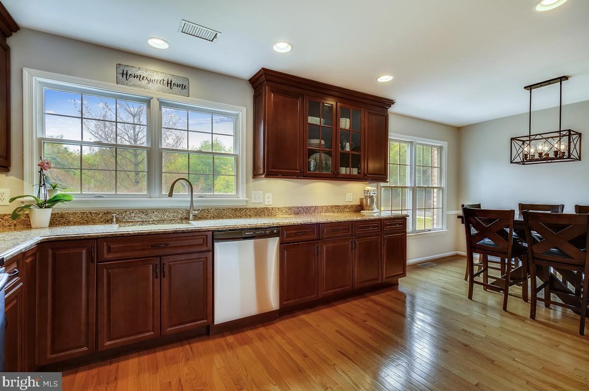 1122 Jeffrey Dr, Crofton MD 21114-1315 exterior