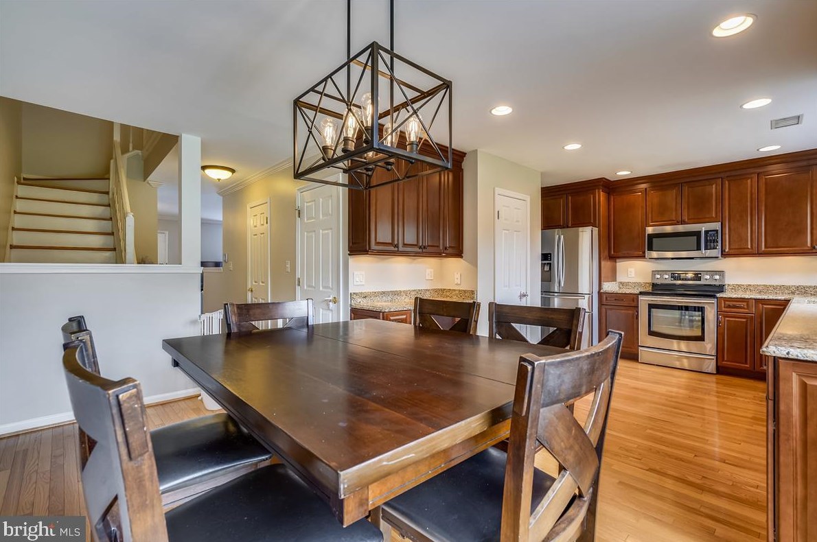 1122 Jeffrey Dr, Crofton MD 21114-1315 exterior