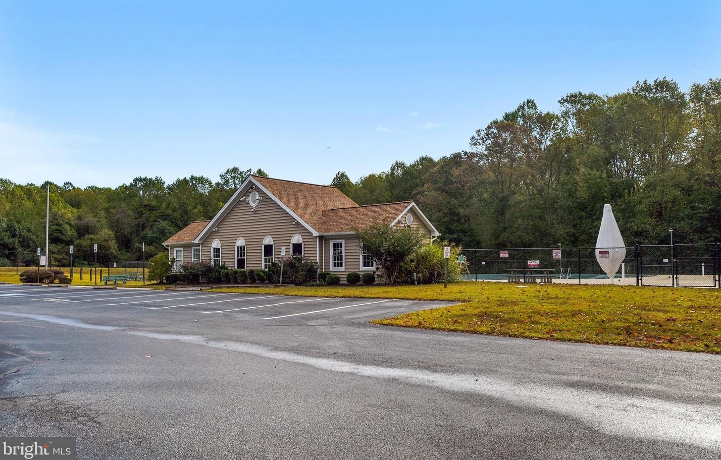 2315 Putnam Ln, Crofton MD  21114-1647 exterior