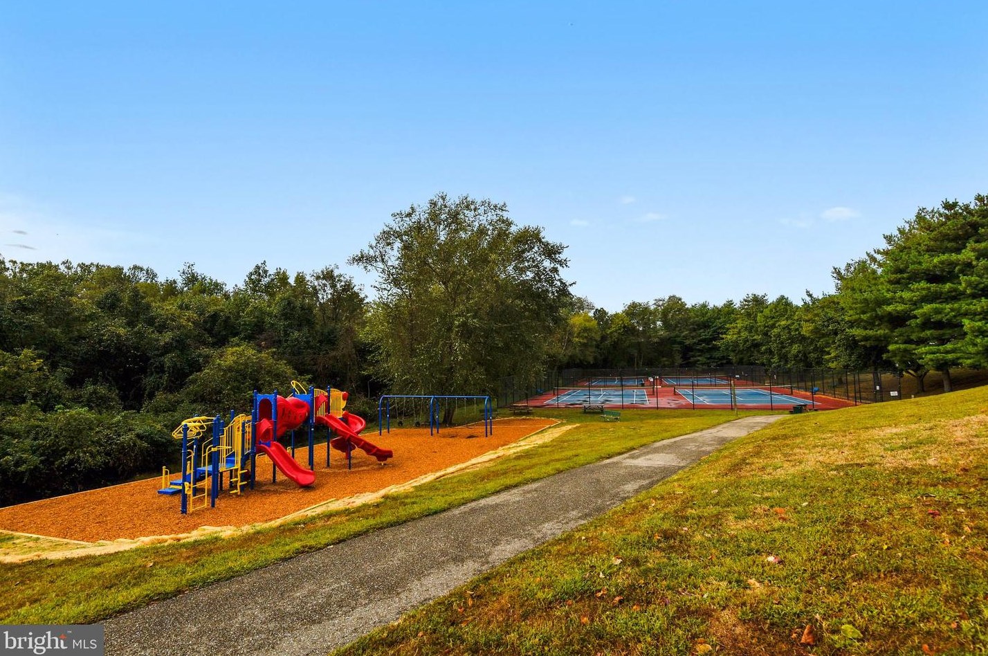 2315 Putnam Ln, Crofton MD  21114-1647 exterior