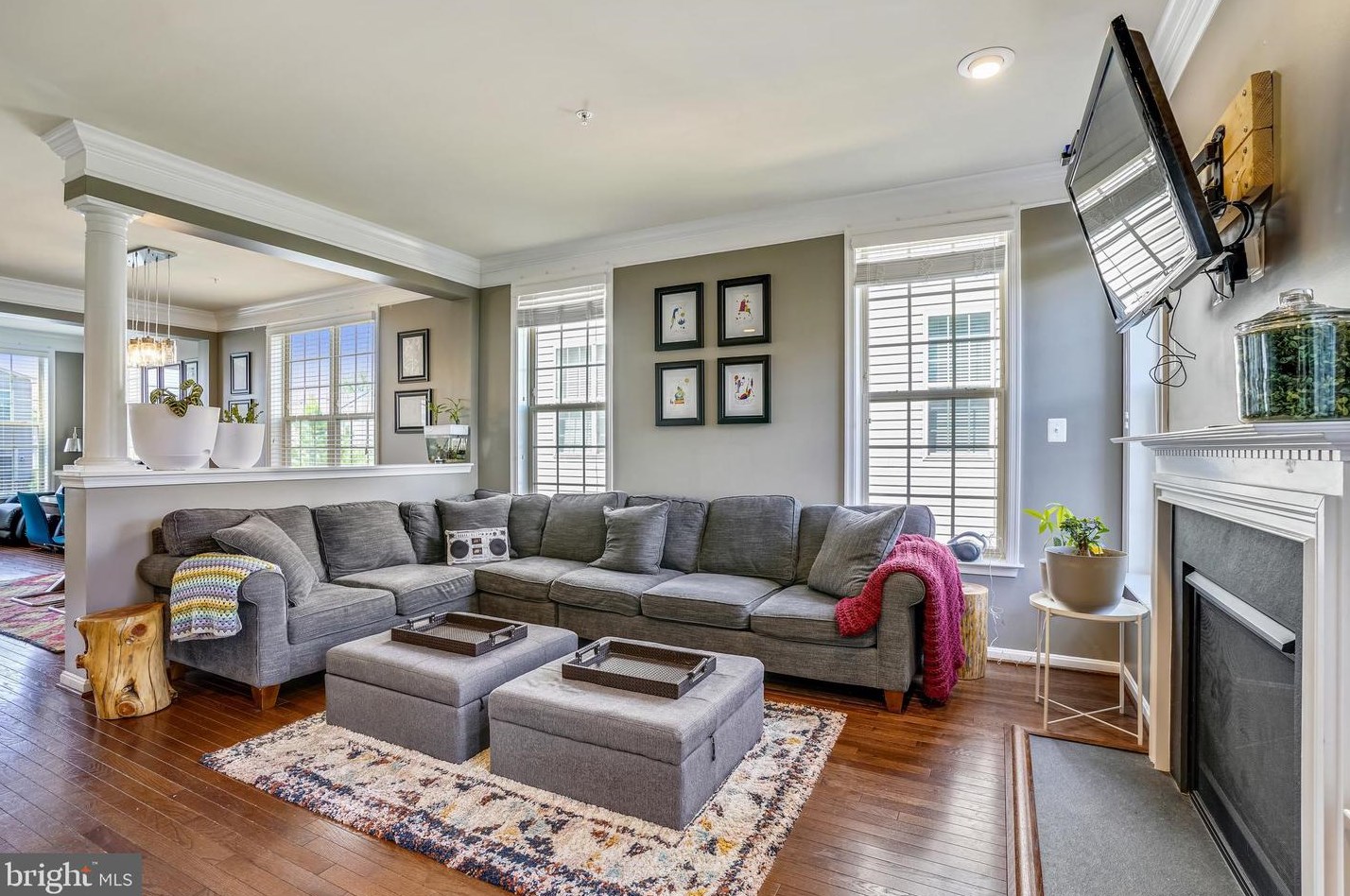 319 Hersden Ln, Arnold, MD 21012