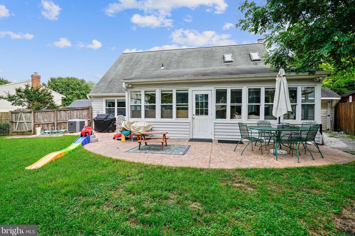 924 Truro Ln, Crofton MD  21114-1204 exterior