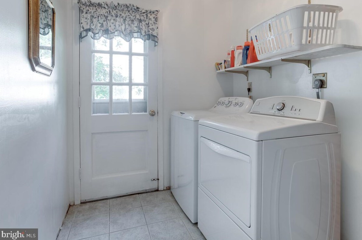 1724 Truro Rd, Crofton MD  21114-2520 exterior