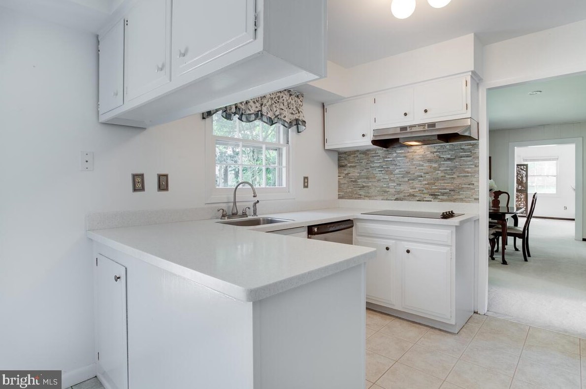 1724 Truro Rd, Crofton MD  21114-2520 exterior