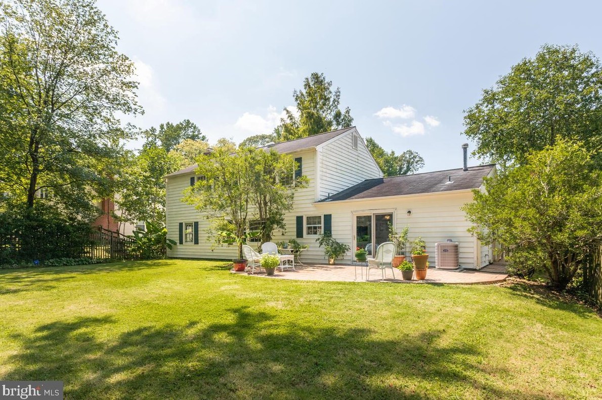 1724 Truro Rd, Crofton MD  21114-2520 exterior