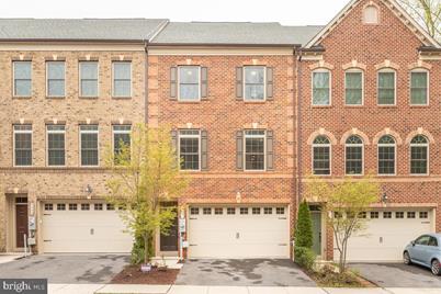 7451 Burnside Way - Photo 1