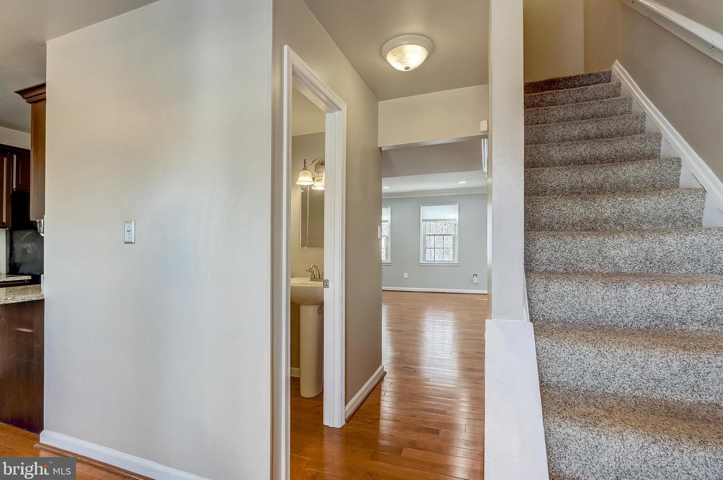 1784 Sharwood Pl, Crofton MD  21114-1925 exterior