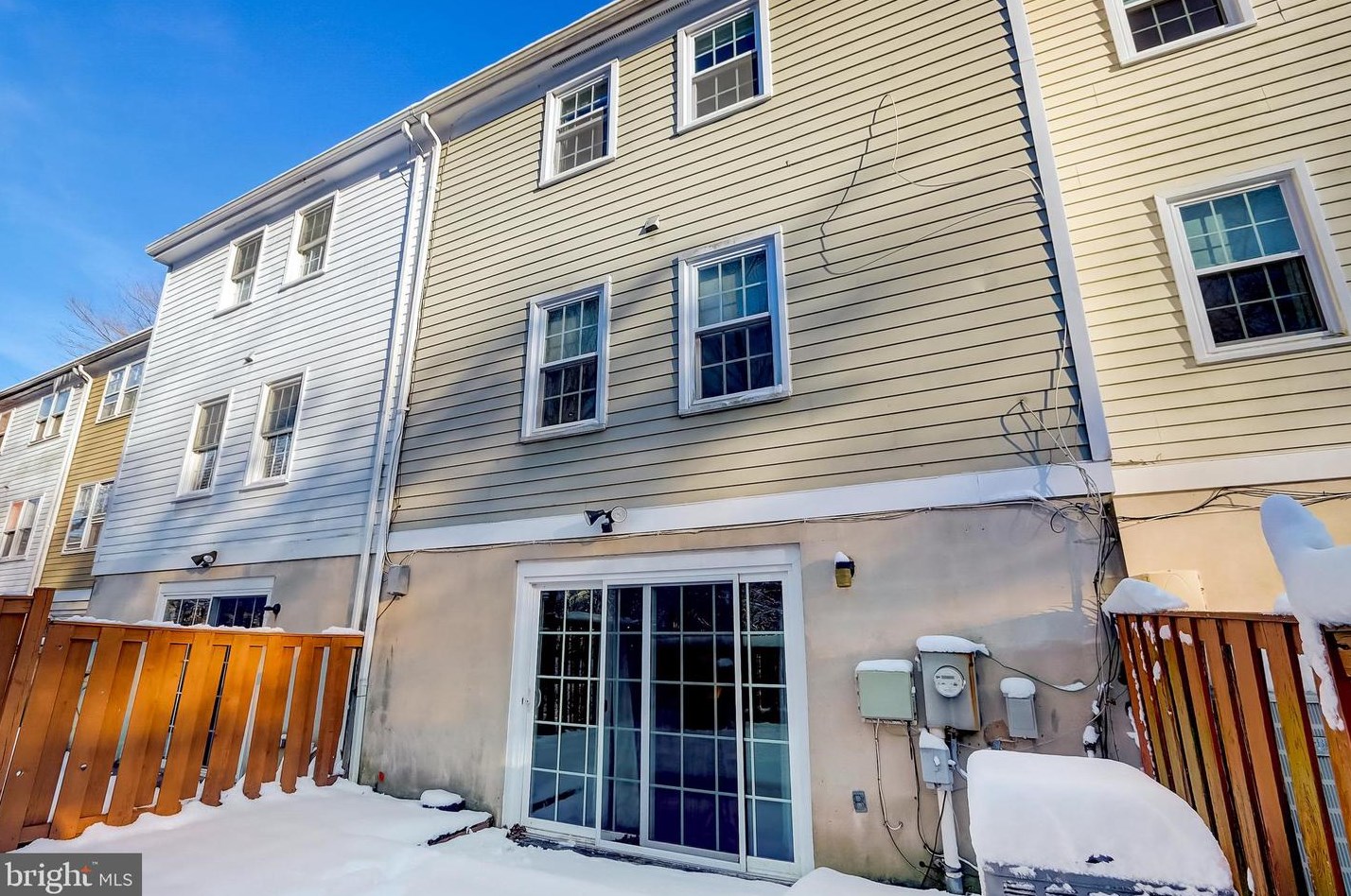 1784 Sharwood Pl, Crofton MD 21114-1925 exterior